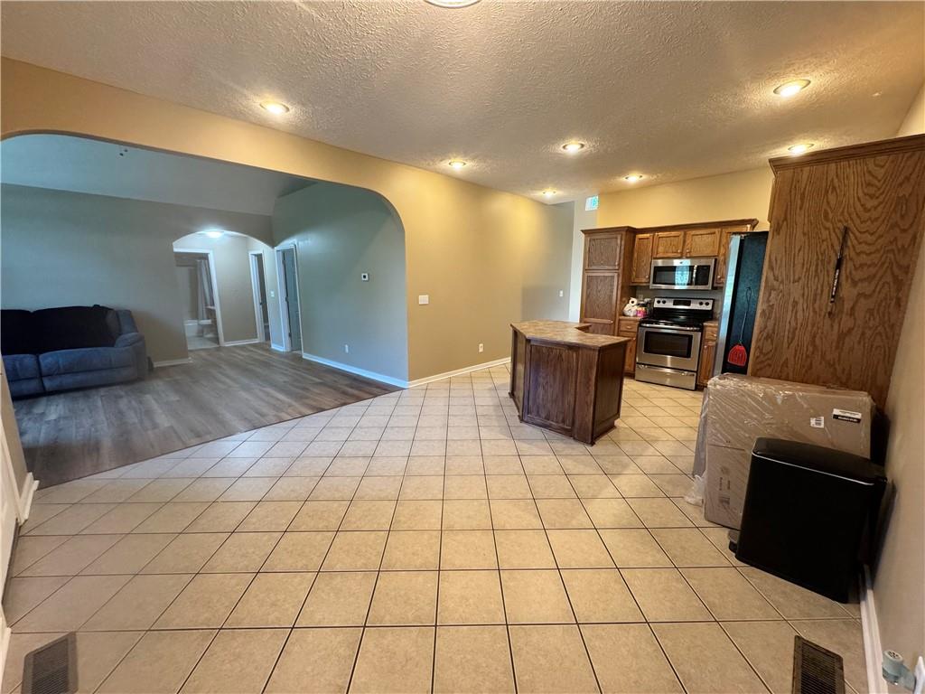 110 West Mill Street Butler, MO 64730 - Photo 7 of 47