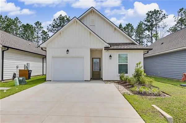 $2,200 | 71620 Spike Drive, Madisonville, LA 70447