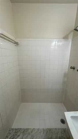 $1,400 | 505 Northeast 4th Avenue, Unit 3, Fort Lauderdale, FL 33301