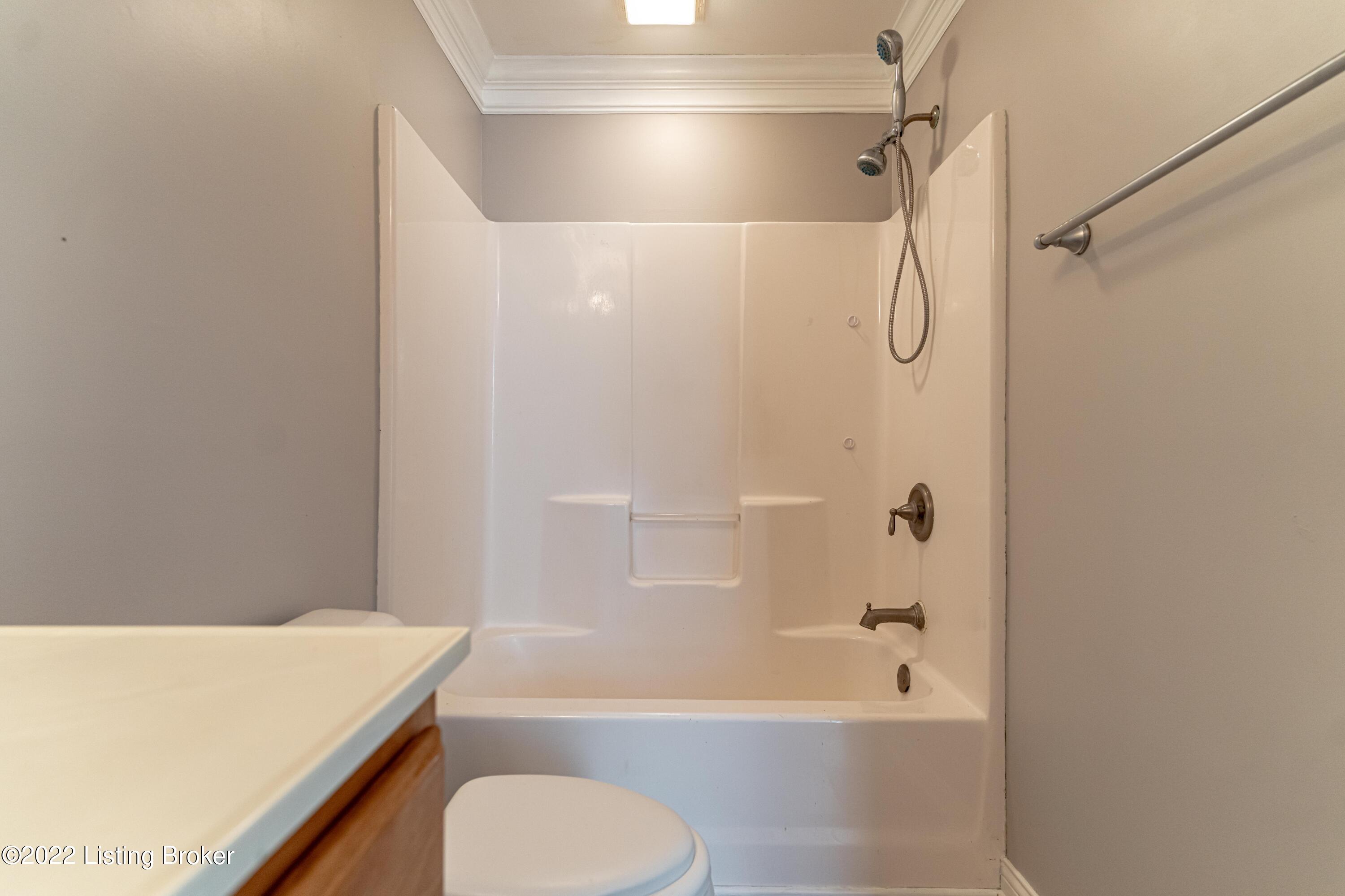 8917 Riley Avenue Louisville, KY 40242 - Photo 35 of 59 DSC07045
