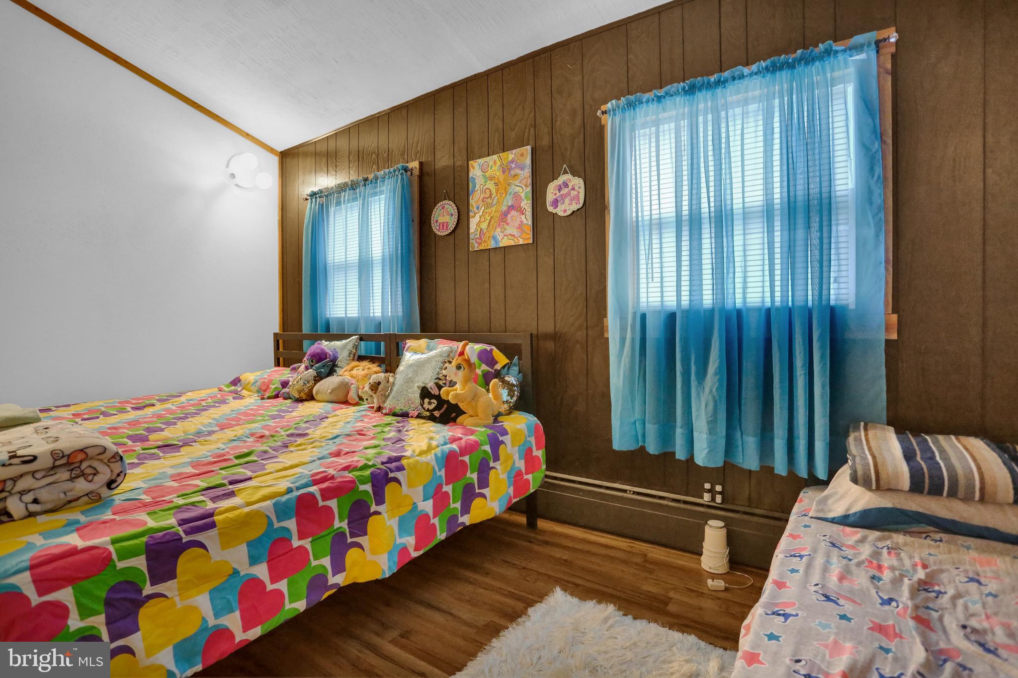 201-205 Pershing Boulevard Reading, PA 19607 - Photo 13 of 30 1st floor bedroom 2