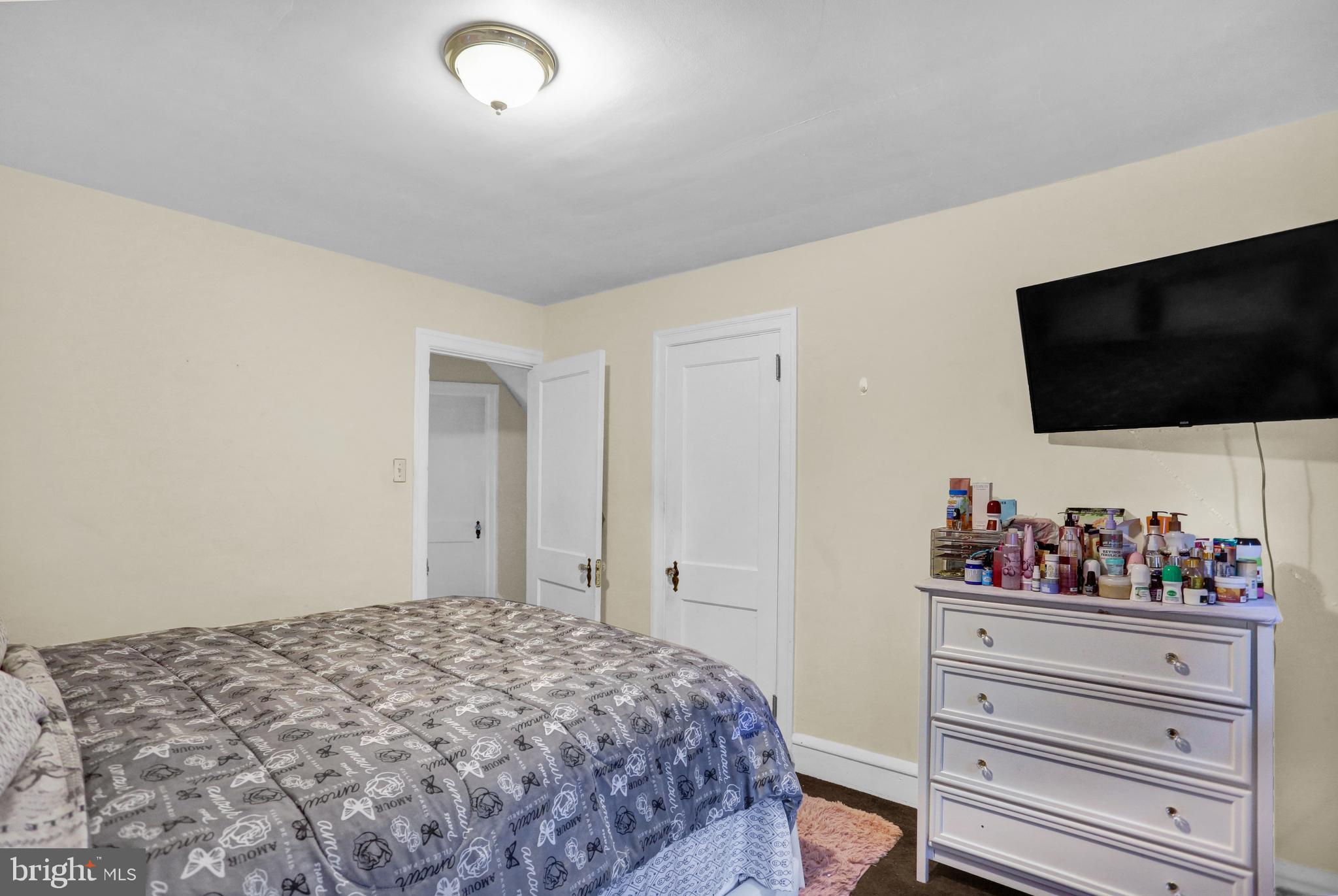 201-205 Pershing Boulevard Reading, PA 19607 - Photo 20 of 30 2nd floor bedroom 2