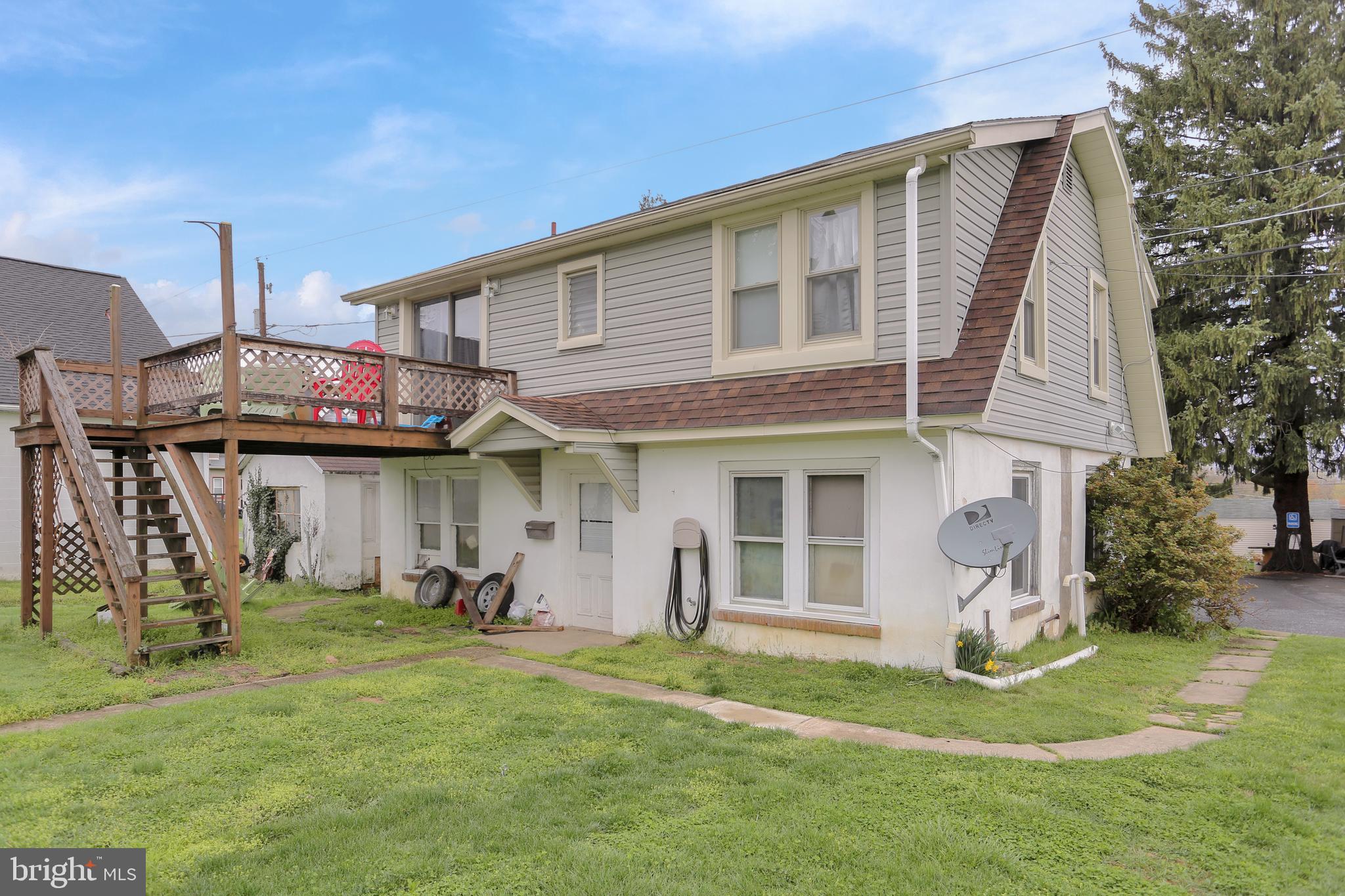 201-205 Pershing Boulevard Reading, PA 19607 - Photo 3 of 30 Rear home