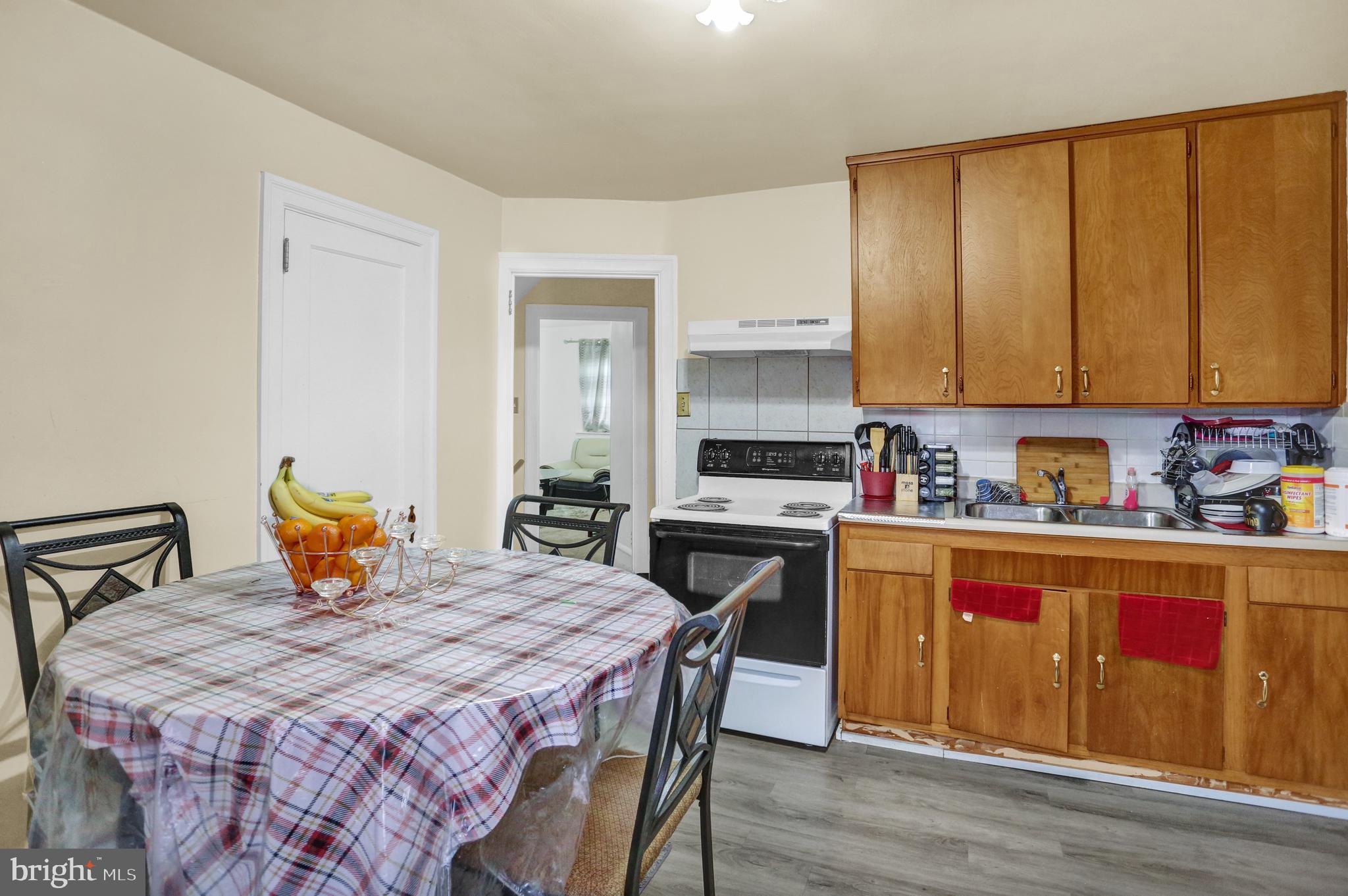 201-205 Pershing Boulevard Reading, PA 19607 - Photo 26 of 30 2nd floor kitchen