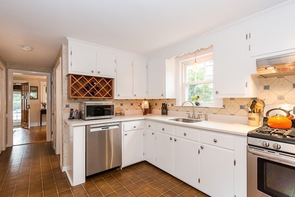 22 Inverness Road Arlington, MA 02476 - Photo 15 of 30 Gallery Image 15