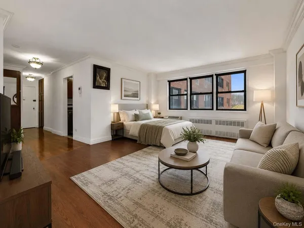 $295,000 | 579 West 215th Street, Unit 7C | Inwood