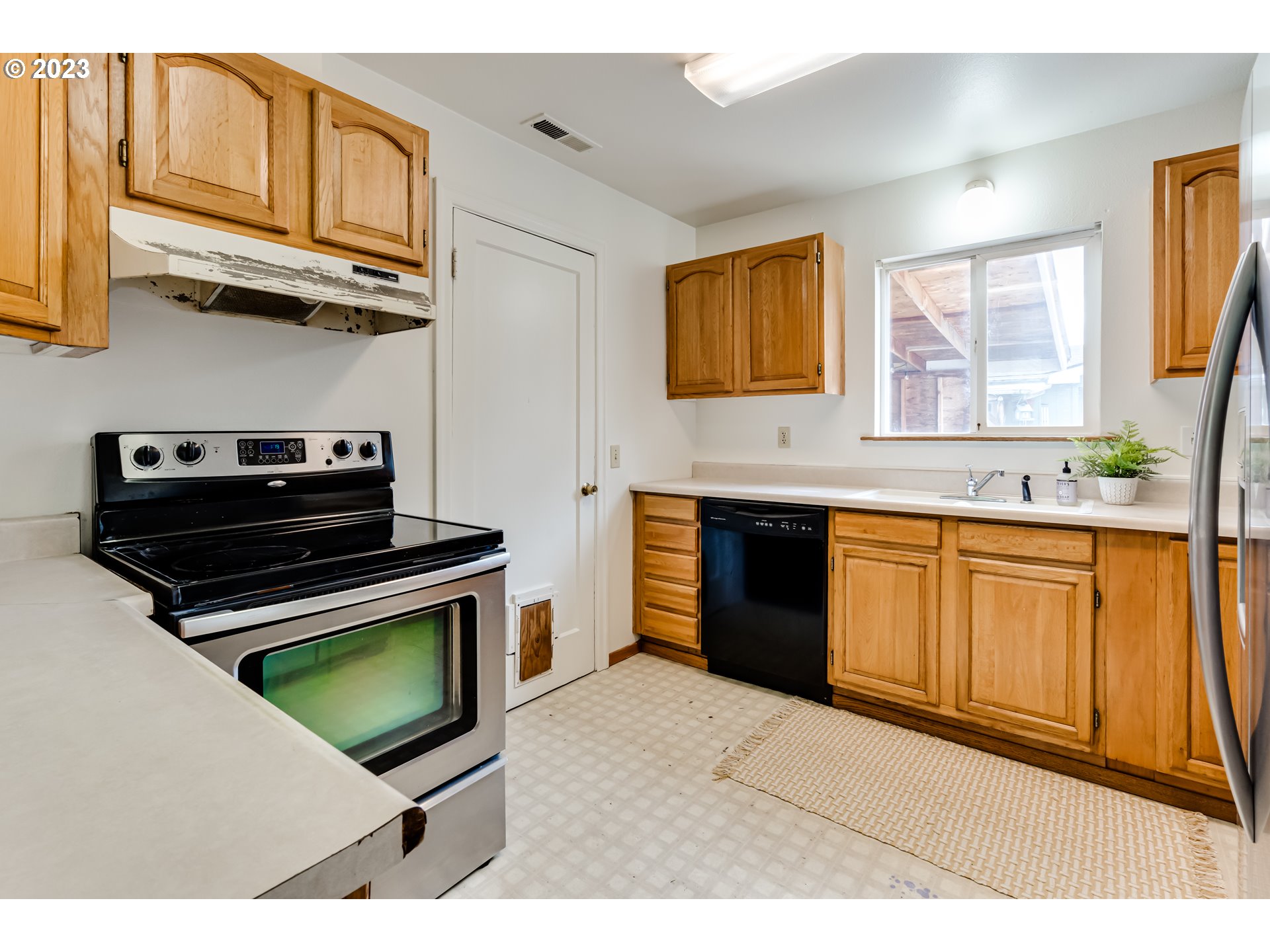 3420 Elmira Road Eugene, OR 97402 - Photo 13 of 37 Gallery Image 13