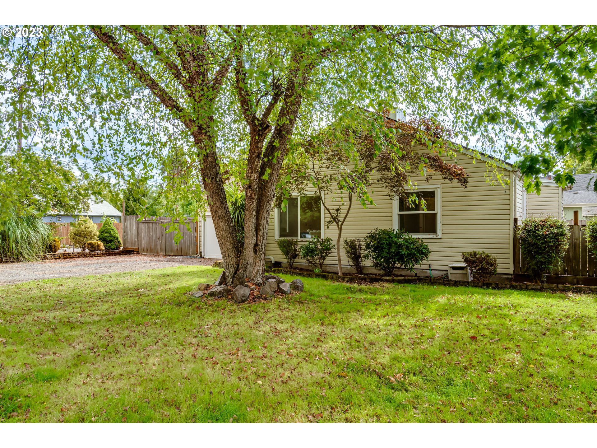 3420 Elmira Road Eugene, OR 97402 - Photo 3 of 37 Gallery Image 3