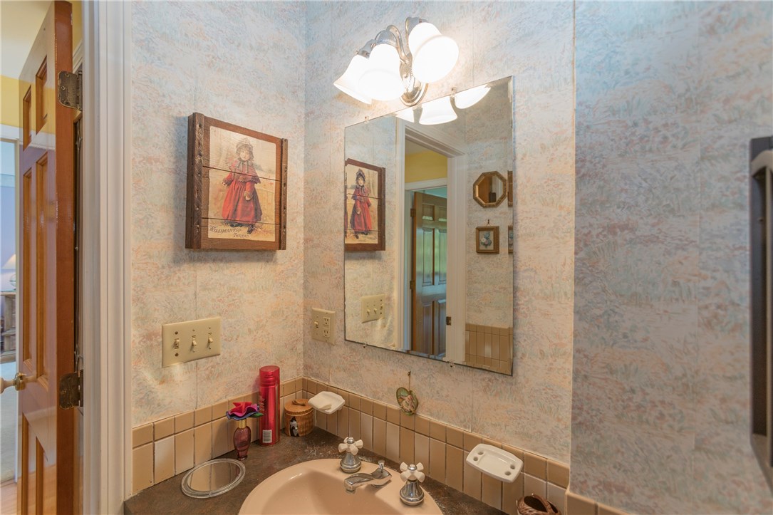 17 Pennsylvania Road Little Compton, RI 02837 - Photo 14 of 27