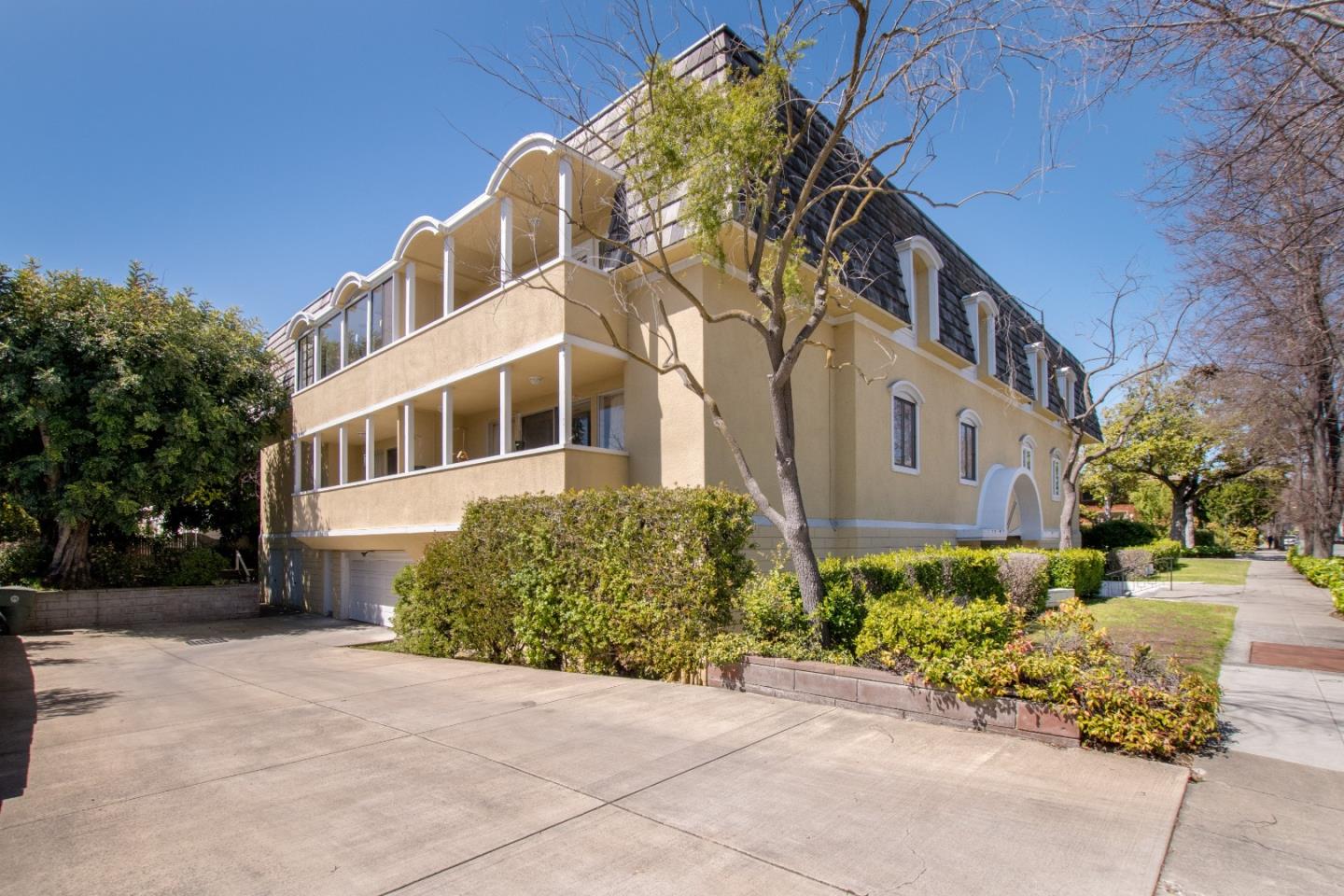 500 Fulton Street, Unit 103, Palo Alto, CA 94301 Compass