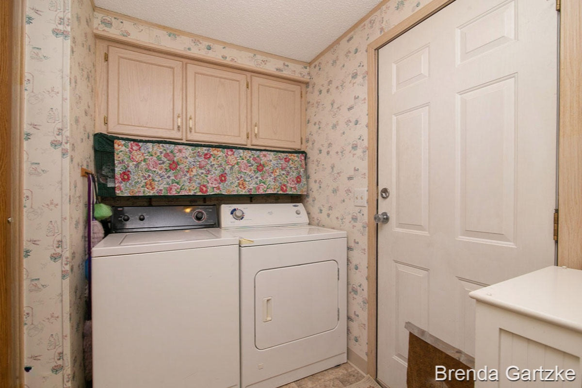 8906 Garbow Road Howard City, MI 49329 - Photo 13 of 22 Garbow8917