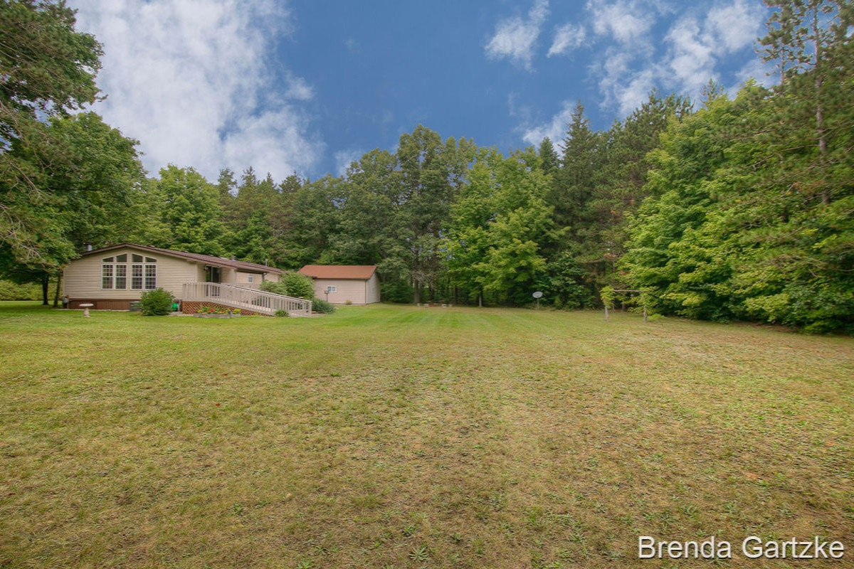 8906 Garbow Road Howard City, MI 49329 - Photo 22 of 22 Garbow8927