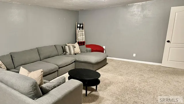 $400,000 | 3382 Grove Lane, Idaho Falls, ID 83404