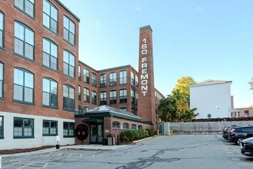 $2,300 | 160 Fremont Street, Unit 209, Worcester, MA 01603