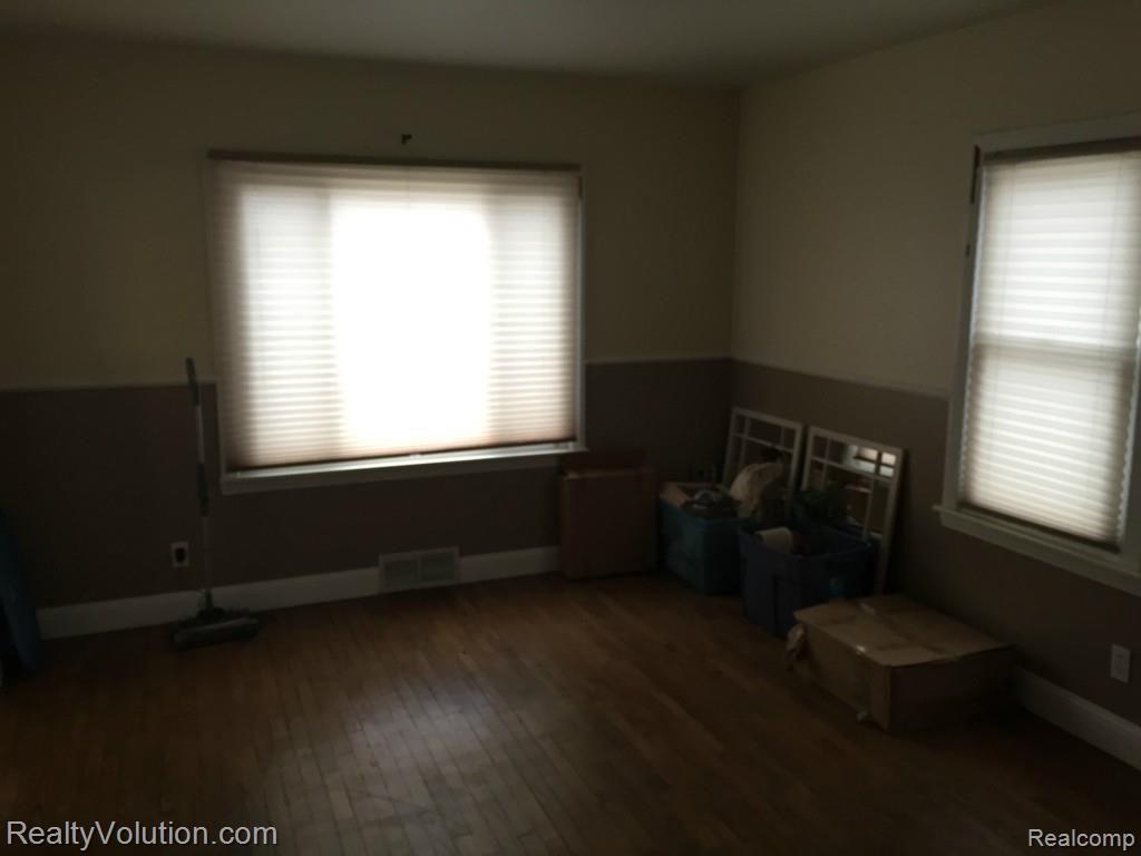 326 Davis Lake Road Lapeer, MI 48446 - Photo 8 of 15