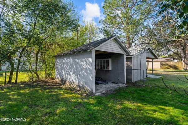 $1,650 | 607 Watson Avenue, New Bern, NC 28560