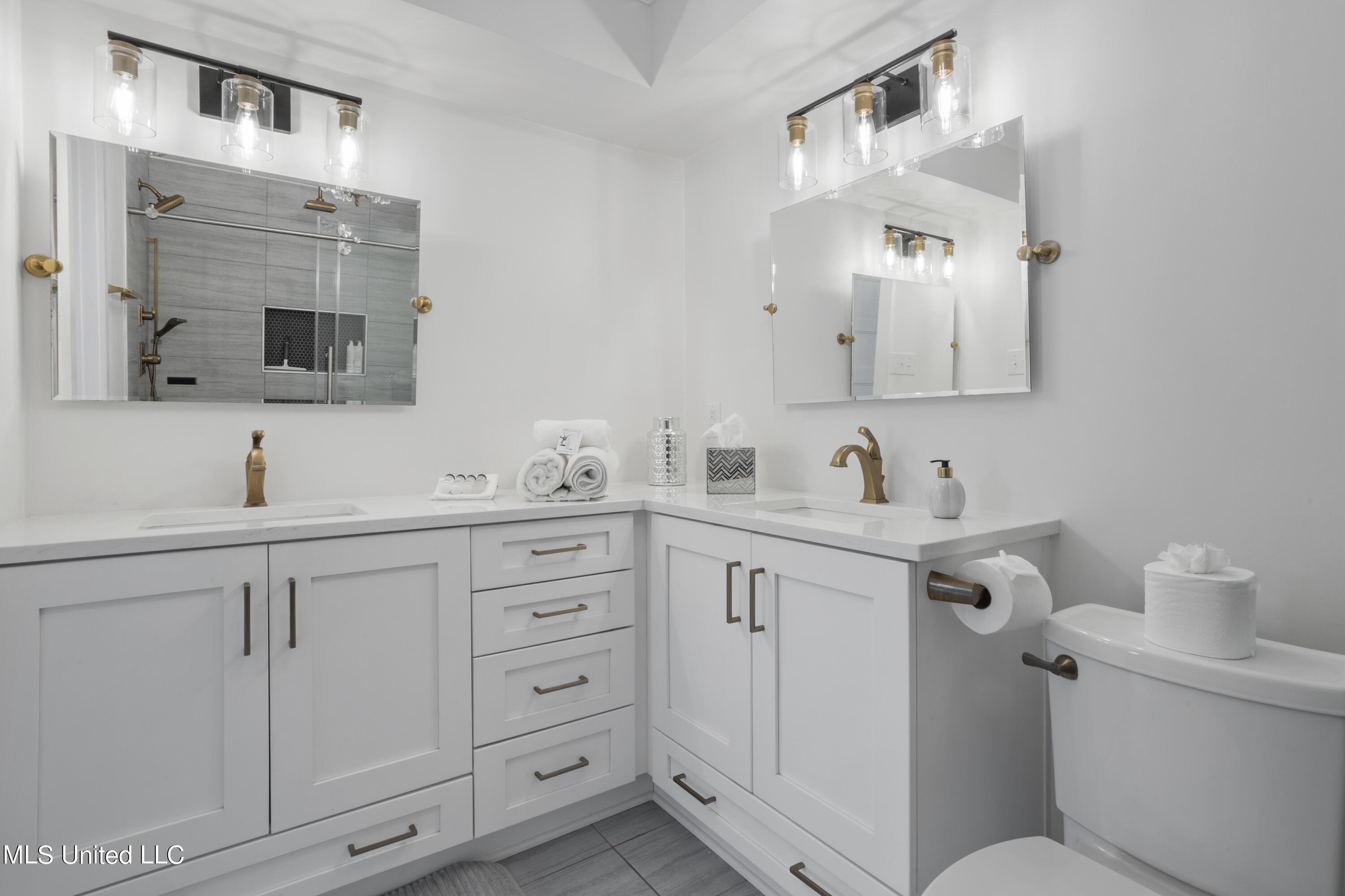 100 Winchester Drive Ocean Springs, MS 39564 - Photo 31 of 45 031