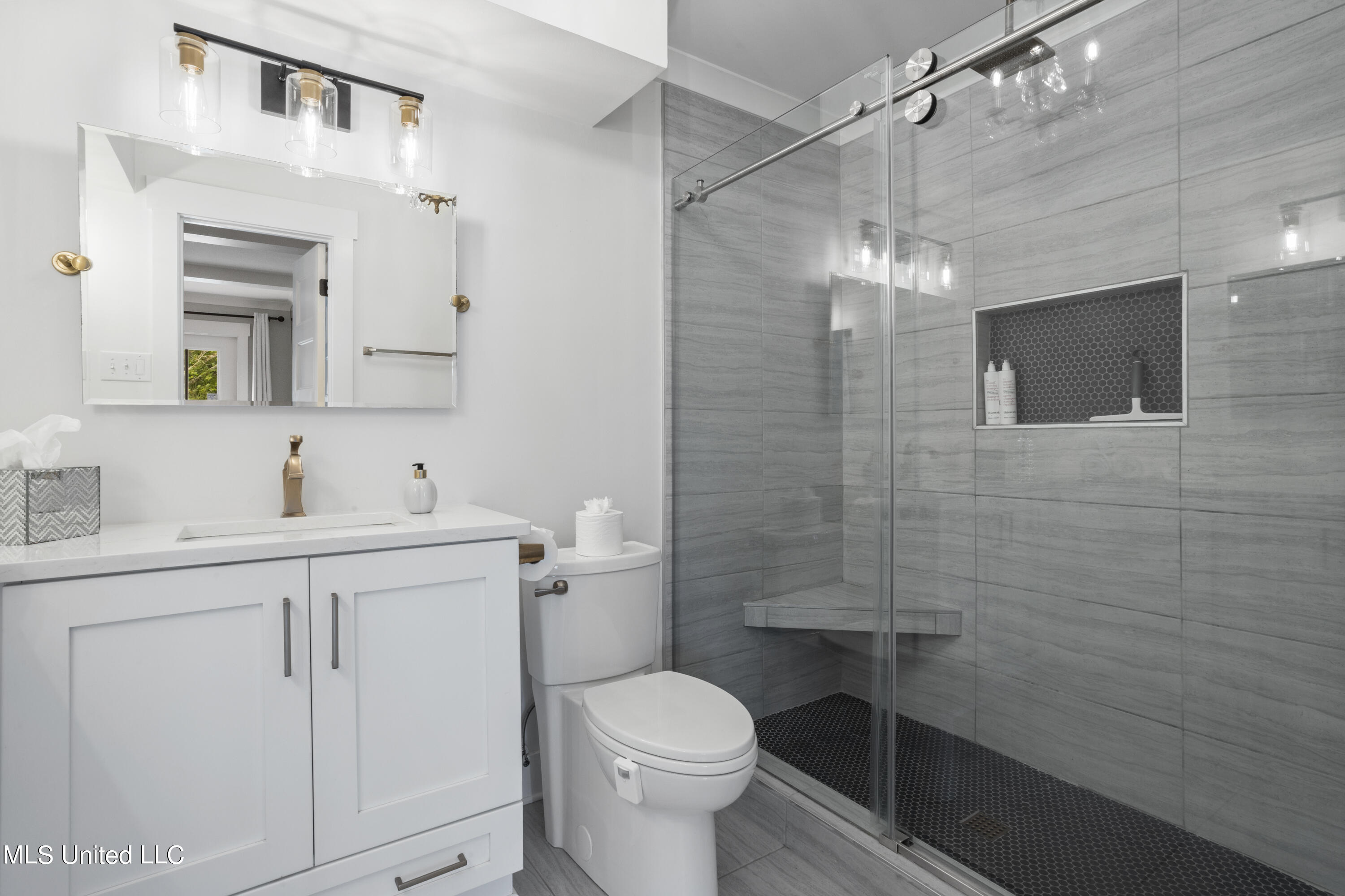 100 Winchester Drive Ocean Springs, MS 39564 - Photo 32 of 45 032