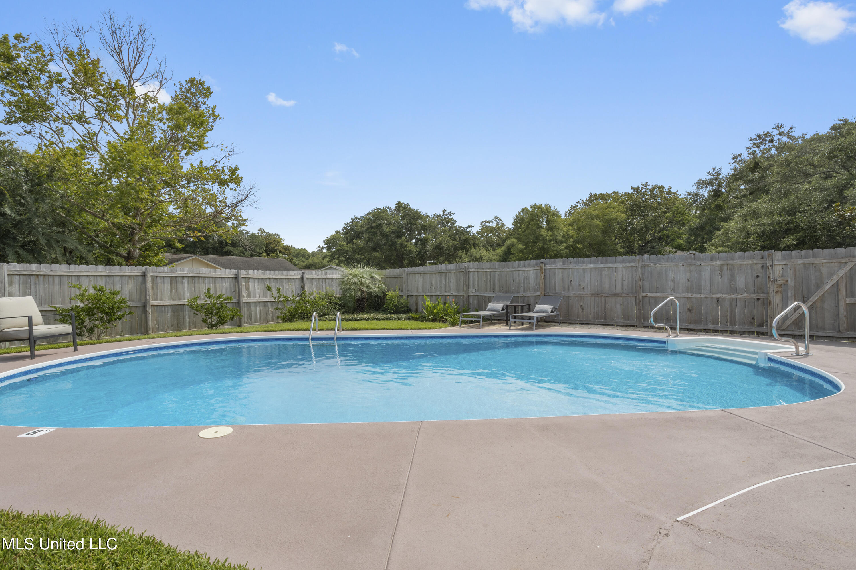 100 Winchester Drive Ocean Springs, MS 39564 - Photo 38 of 45 038