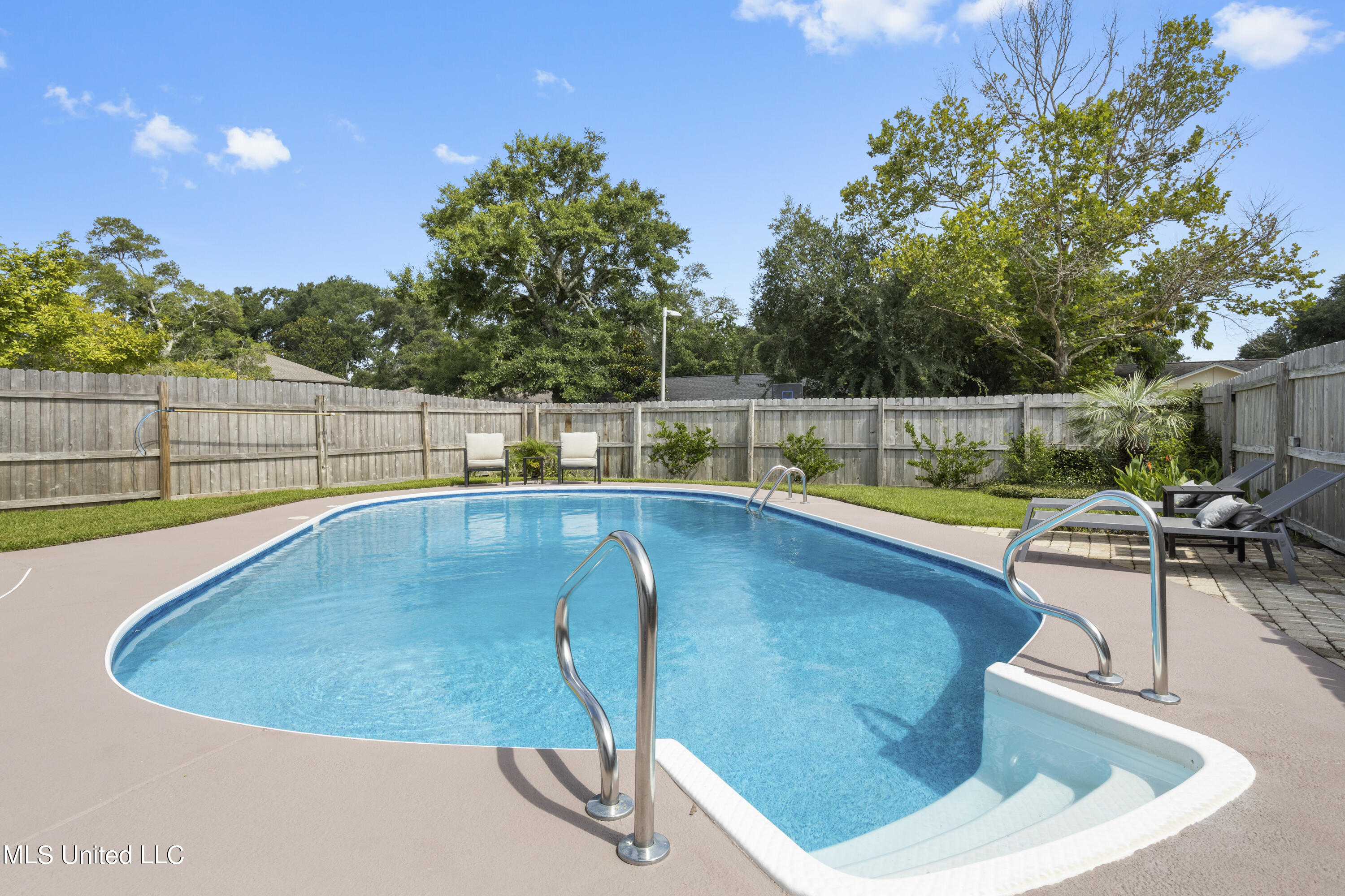 100 Winchester Drive Ocean Springs, MS 39564 - Photo 39 of 45 039