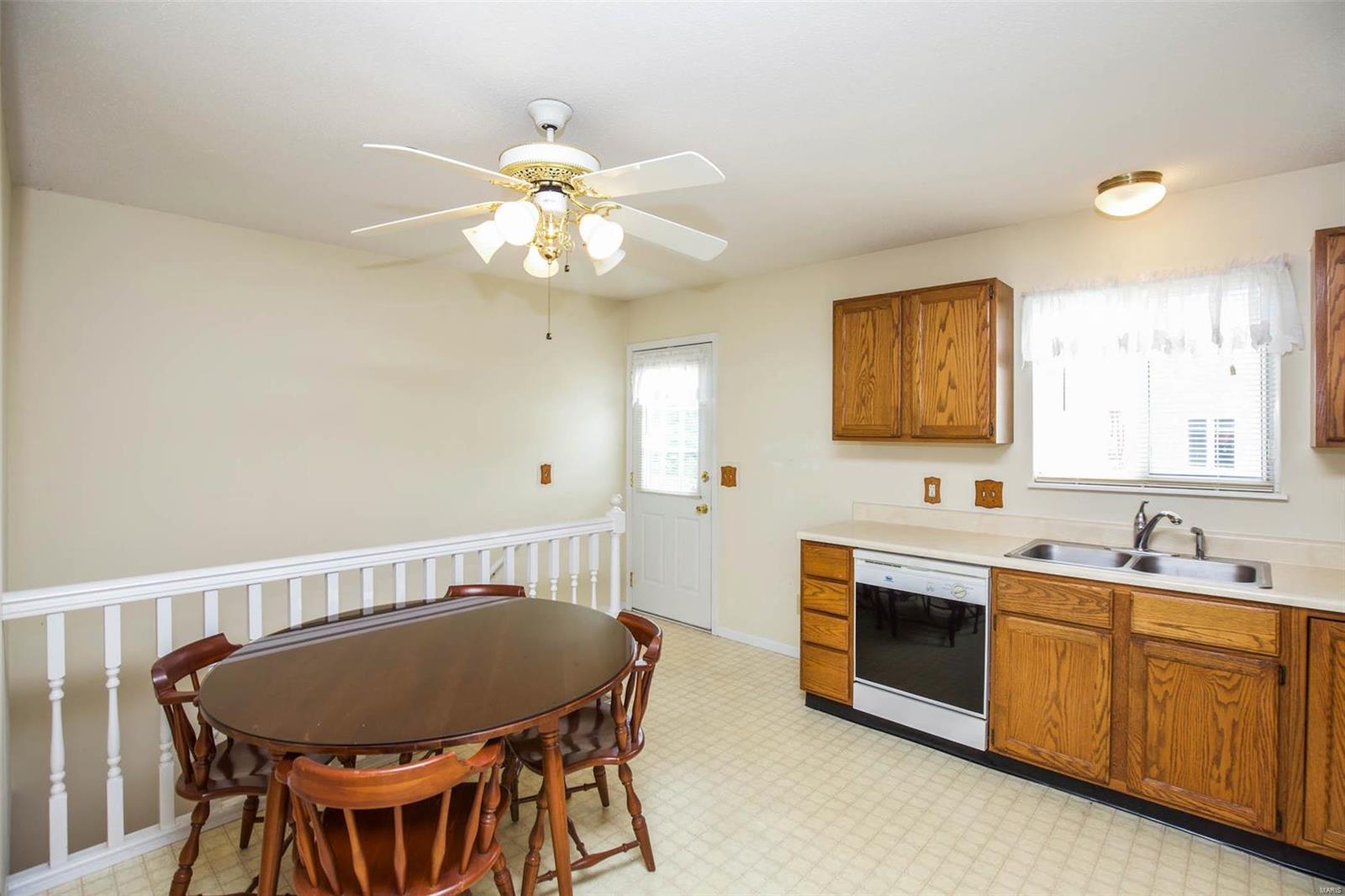 7 Windstream Court St. Peters, MO 63376 - Photo 5 of 19