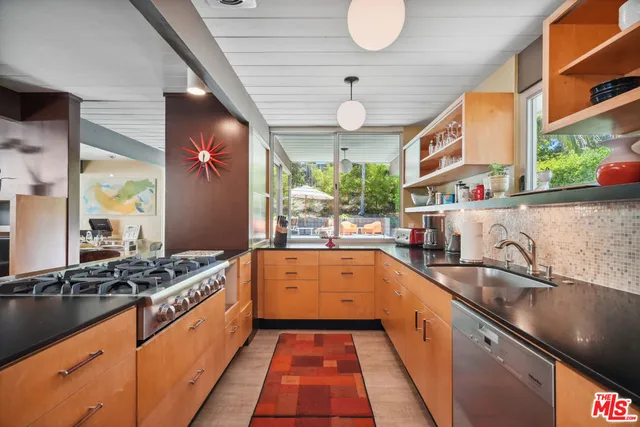 $7,500 | 1568 Stoddard Avenue, Thousand Oaks, CA 91360