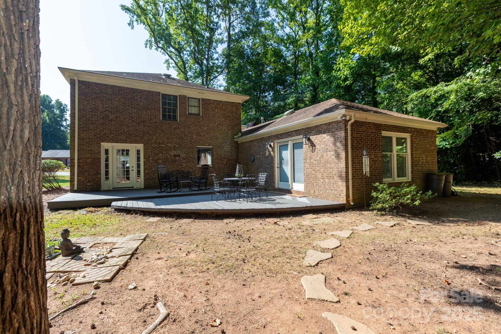 1336 Rock Point Road Charlotte, NC 28270 - Photo 32 of 35 Gallery Image 32