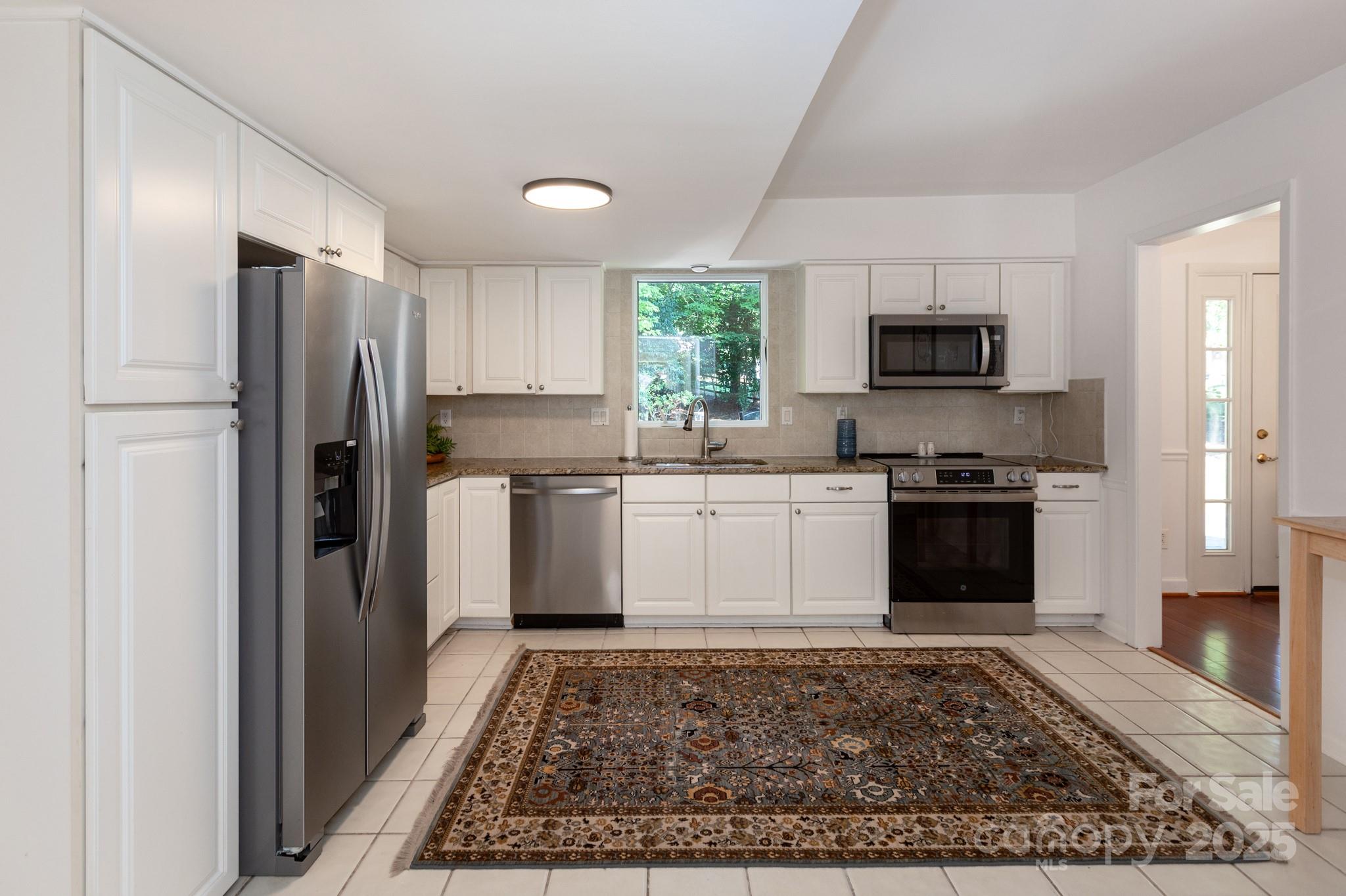 1336 Rock Point Road Charlotte, NC 28270 - Photo 9 of 35 Gallery Image 9