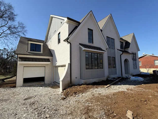 $2,399,990 | 835 Brook Hollow Road, Nashville, TN 37205
