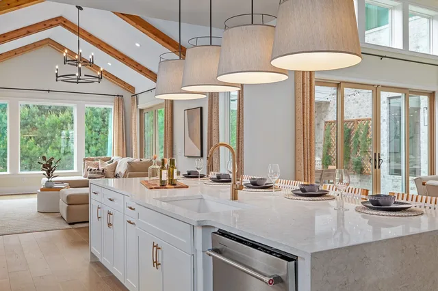 $2,399,990 | 835 Brook Hollow Road, Nashville, TN 37205