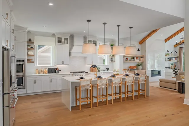 $2,399,990 | 835 Brook Hollow Road, Nashville, TN 37205