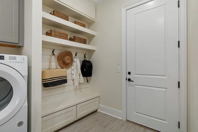 $2,399,990 | 835 Brook Hollow Road, Nashville, TN 37205