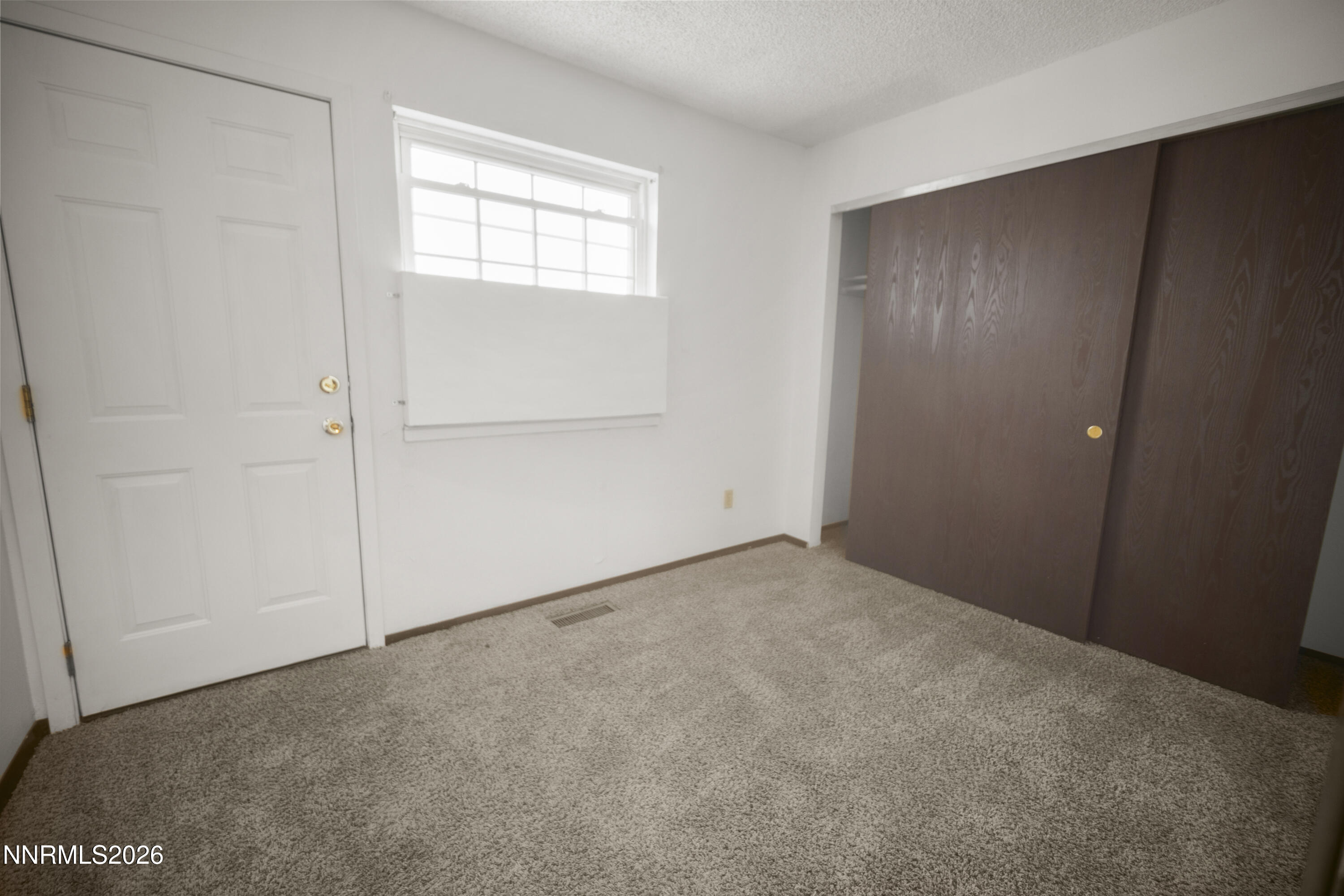 308 Andrea Way Fernley, NV 89408 - Photo 13 of 42 _S1A4562