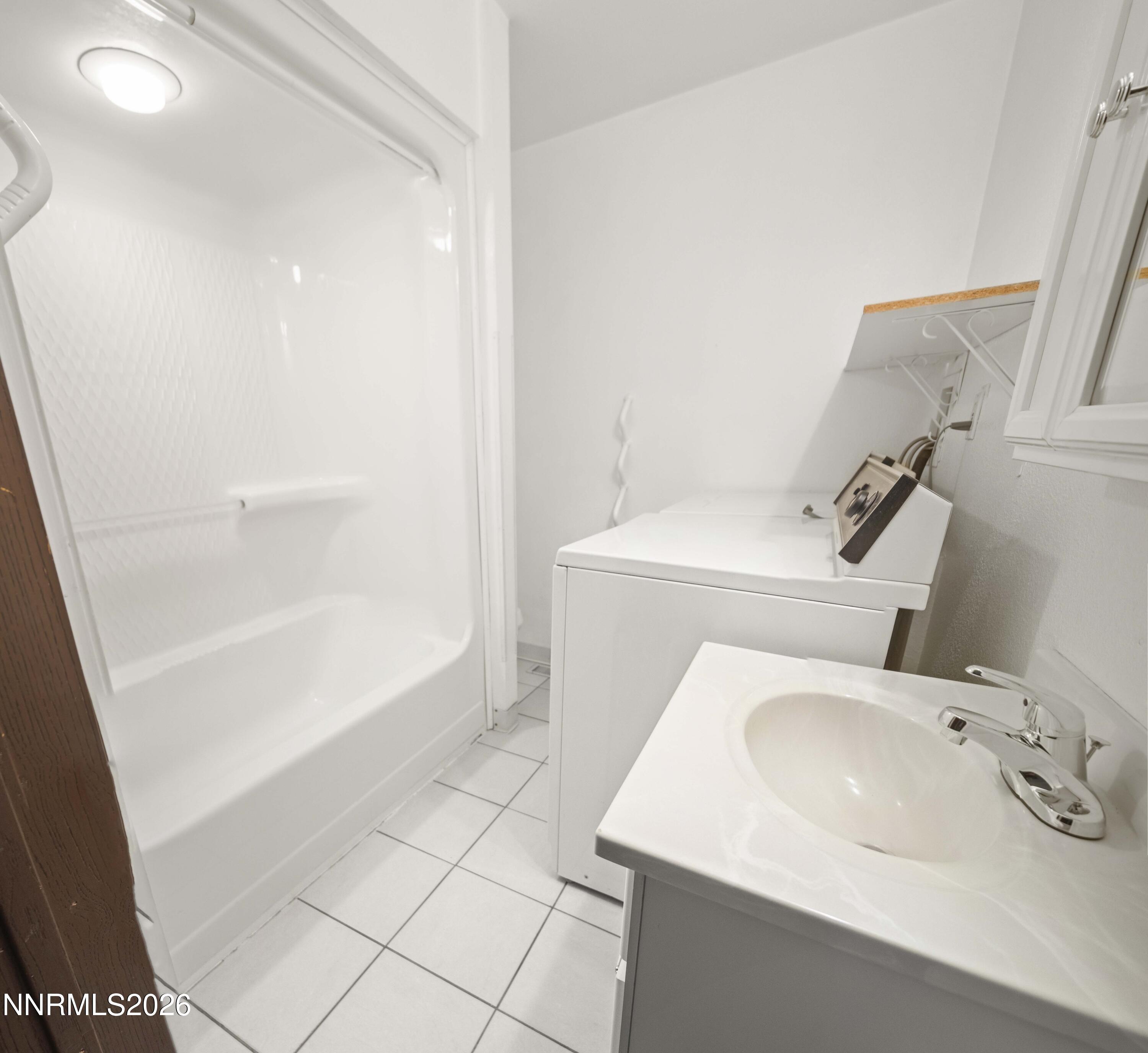 308 Andrea Way Fernley, NV 89408 - Photo 31 of 42 bath 1