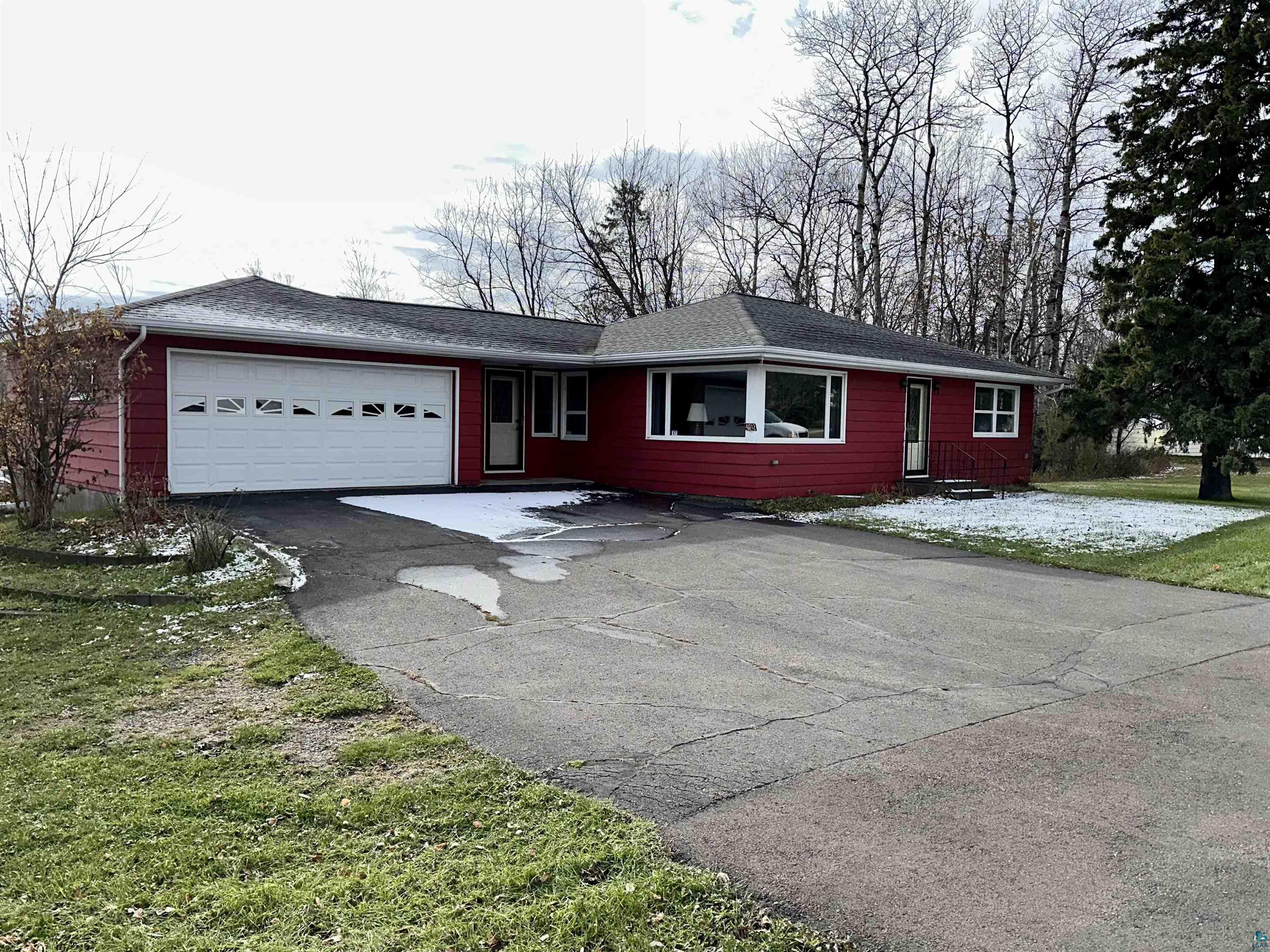 4012 East Calvary Road Duluth, MN 55803 - Photo 2 of 21