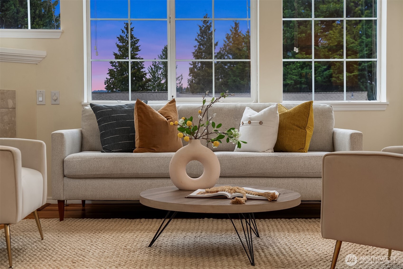 18646 Northeast 57th Way Redmond, WA 98052 - Photo 13 of 40 a living room with furniture and window