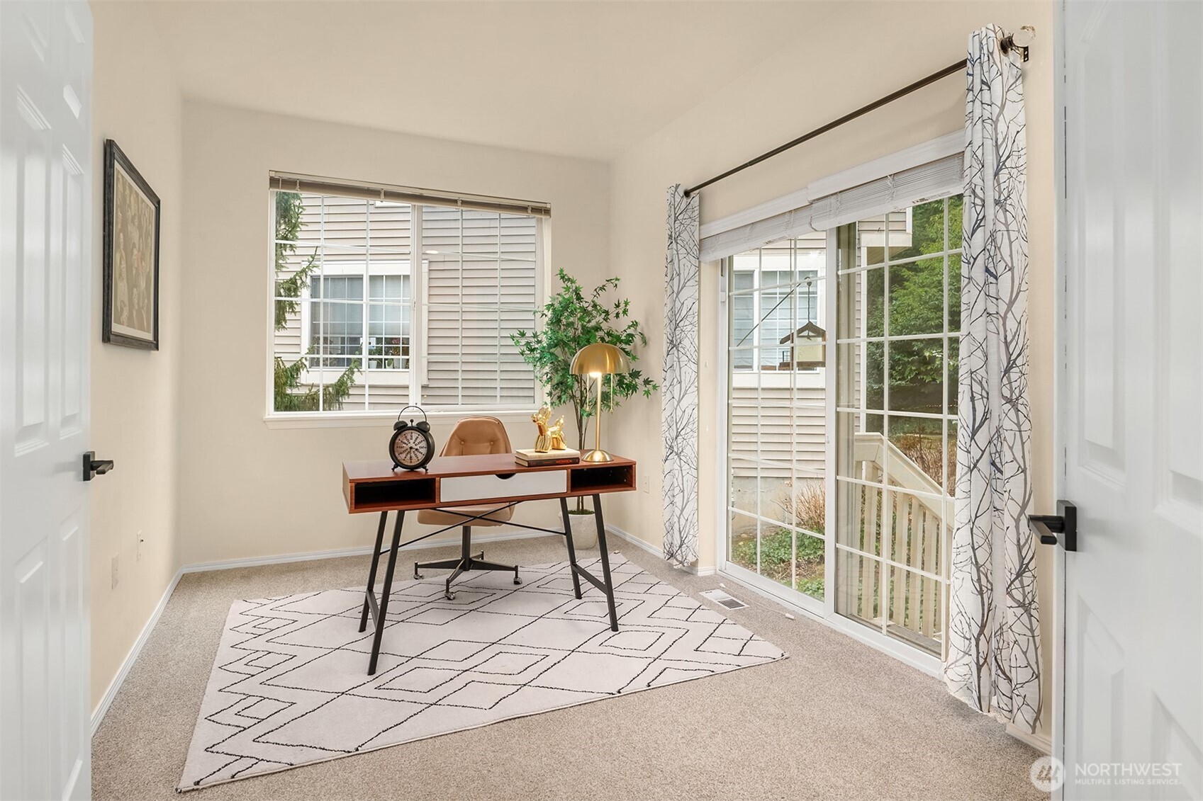 18646 Northeast 57th Way Redmond, WA 98052 - Photo 16 of 40 a work room with furniture and windows
