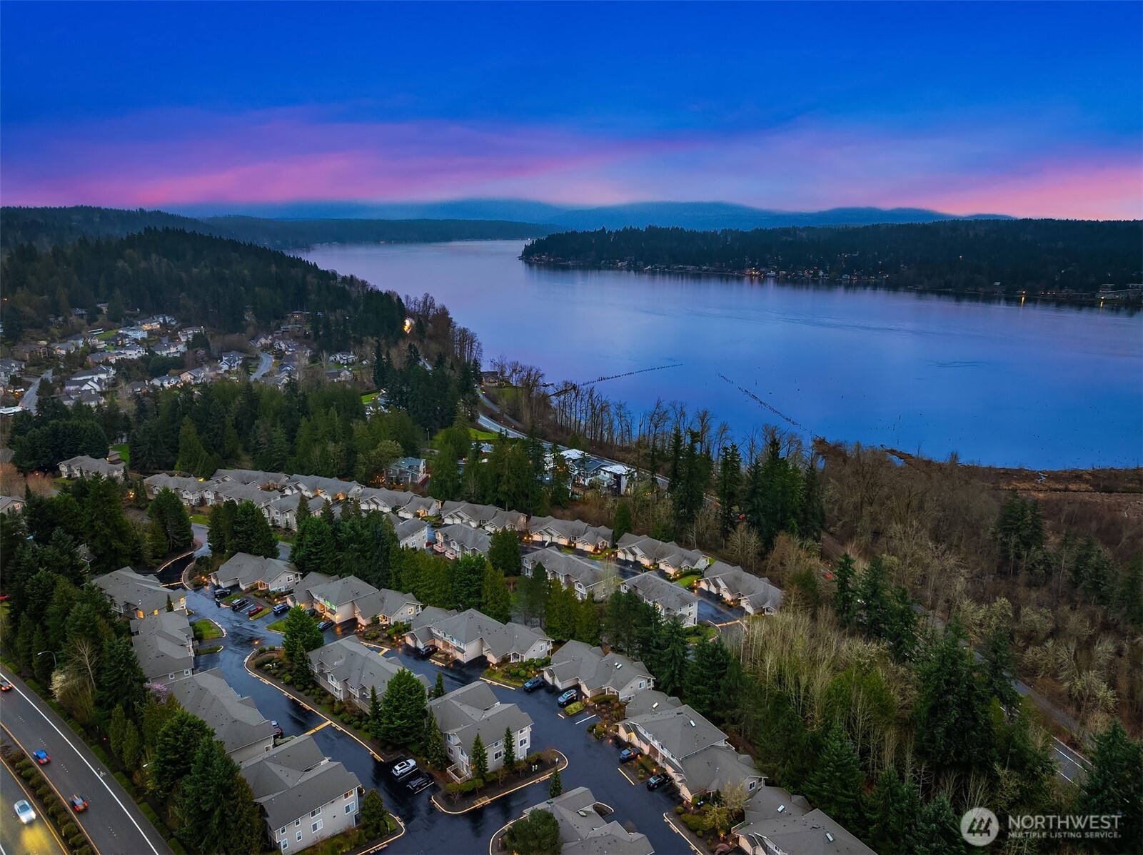 18646 Northeast 57th Way Redmond, WA 98052 - Photo 39 of 40 a view of a city with sunset view