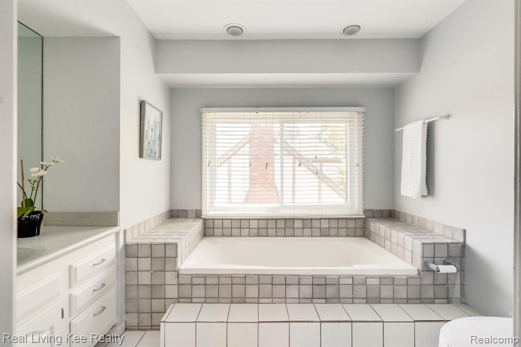 1730 Jason Circle Rochester Hills, MI 48306 - Photo 22 of 31