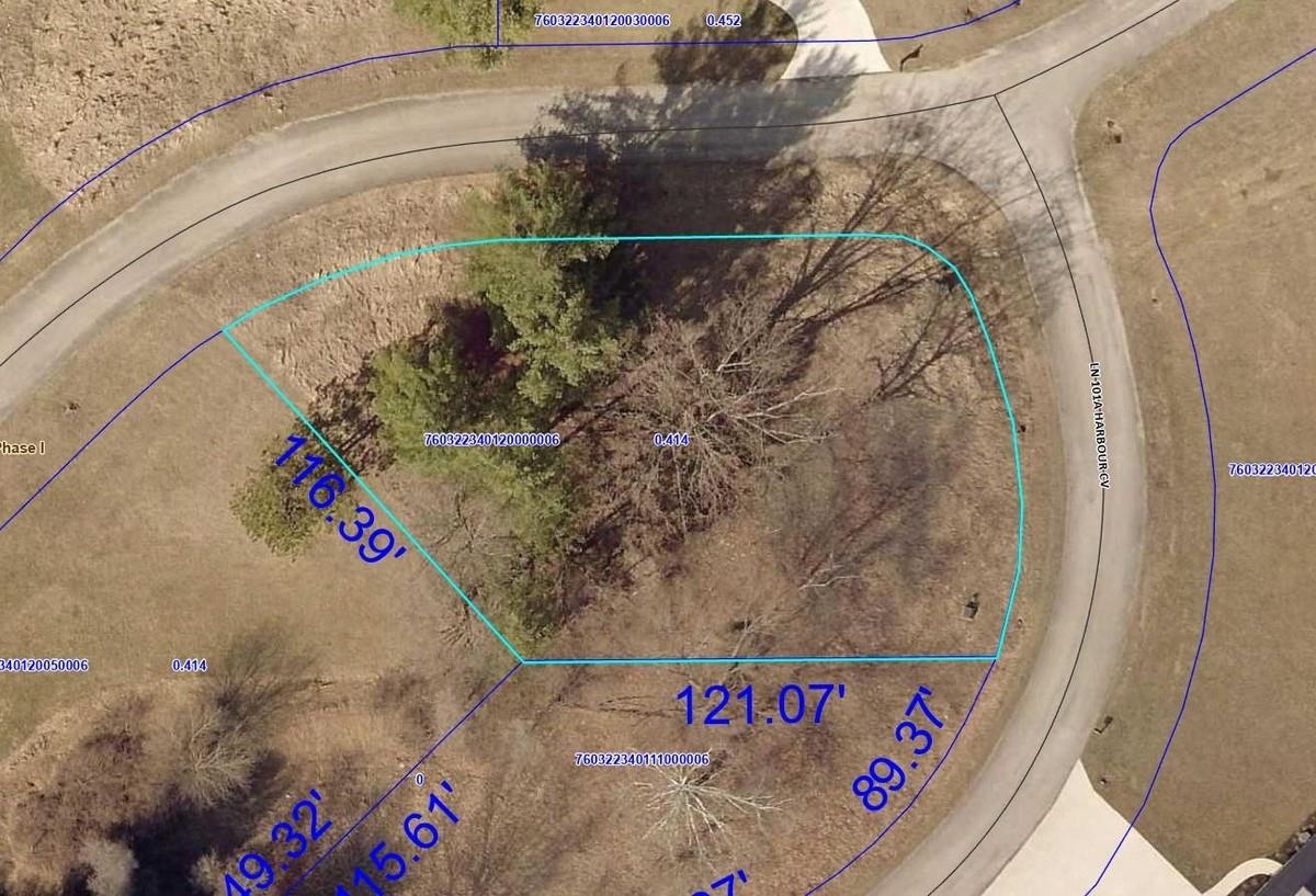 2 C Lane Fremont, IN 46737 - Photo 2 of 9