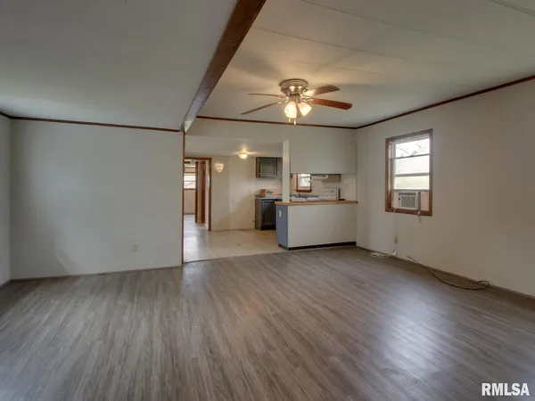 $142,500 | 2201 South Johnson Street, Macomb, IL 61455