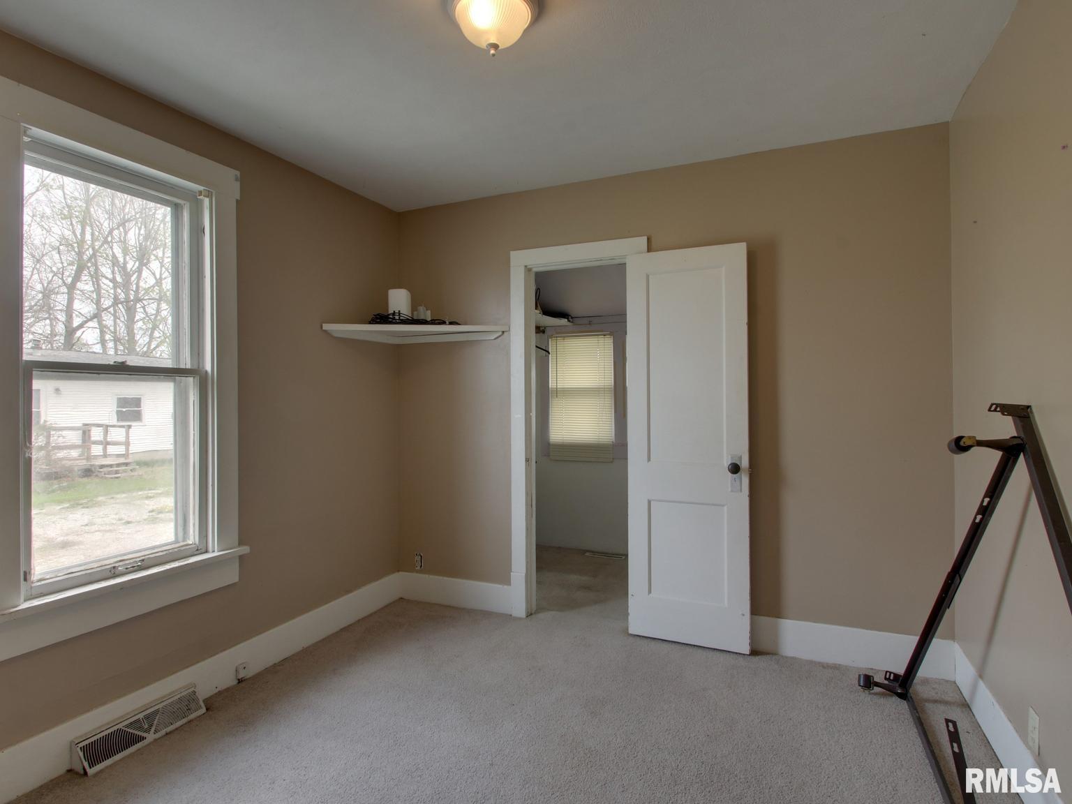 2201 South Johnson Street Macomb, IL 61455 - Photo 8 of 30