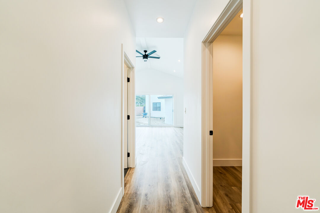 4574 Shadeway Road Lakewood, CA 90713 - Photo 18 of 25 Gallery Image 18
