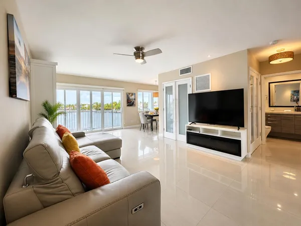 $2,400 | 1201 South Riverside Drive, Unit 307, Pompano Beach, FL 33062