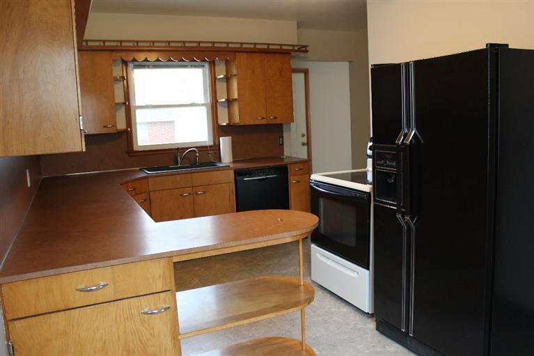 2314 Chancy Street Clinton, IA 52732 - Photo 8 of 24 Gallery Image 8