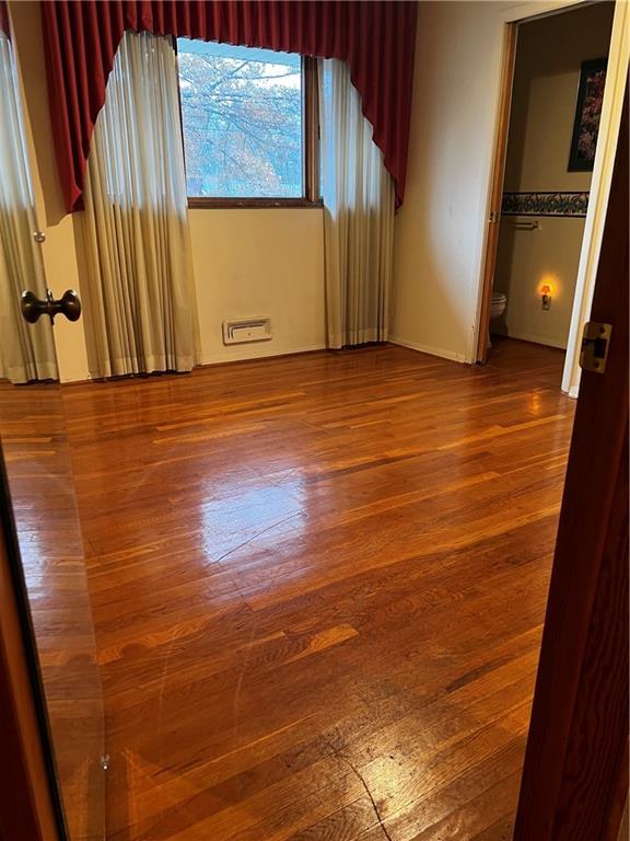202 Washington Road Forest Hills, PA 15221 - Photo 9 of 20 Master bedroom with 1/2 bath