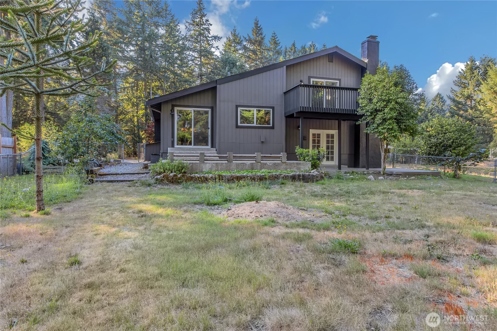 4504 Meridian Road Southeast Olympia, WA 98513 - Photo 3 of 25 Gallery Image 3