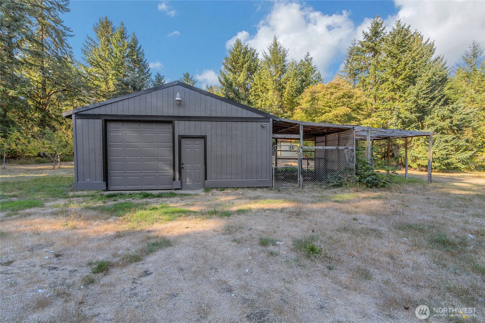 4504 Meridian Road Southeast Olympia, WA 98513 - Photo 4 of 25 Gallery Image 4