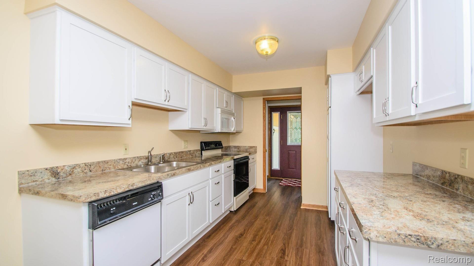 3949 West Schafer Road Pinckney, MI 48169 - Photo 24 of 59 024_26.jpg