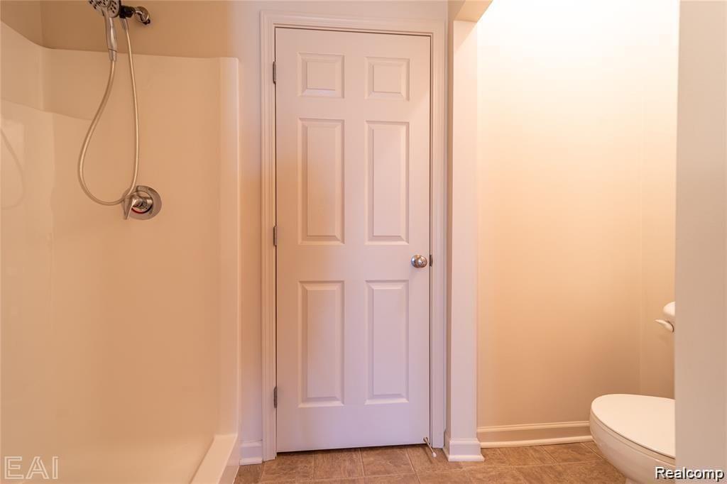 454 Hilton Road Ferndale, MI 48220 - Photo 11 of 14